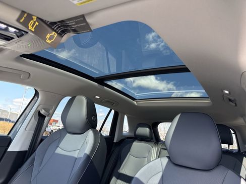 New 2026 Volkswagen Tiguan SE AWD/4WD image 22