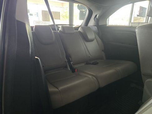 Used 2018 Honda Odyssey Touring image 15