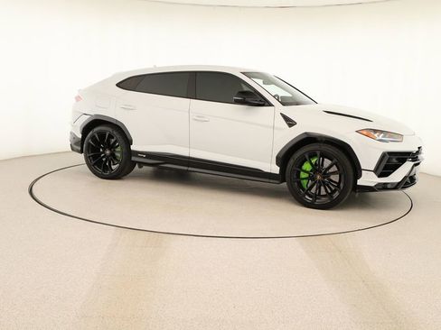 Used 2024 Lamborghini Urus S image 9