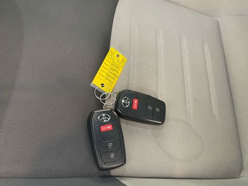 Used 2024 Toyota Tacoma TRD Sport AWD/4WD image 26