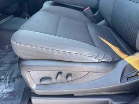Used 2018 Chevrolet Silverado 1500 LT w/ All Star Edition AWD/4WD image 8