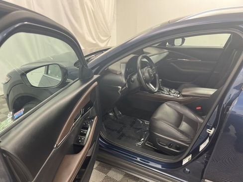 Used 2023 MAZDA CX-30 AWD 2.5 S w/ Premium Package image 12