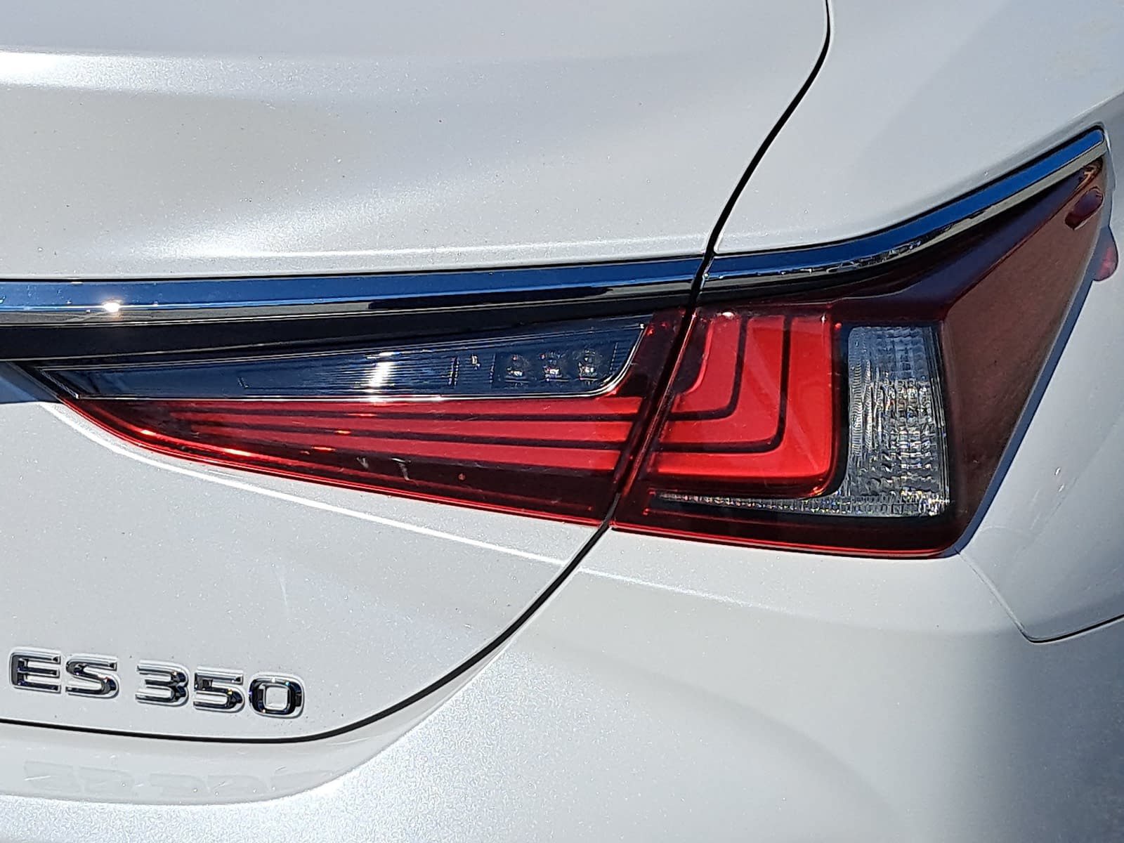 Used 2019 Lexus ES 350 w/ Premium Package FWD image 37