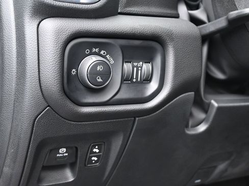 Used 2025 RAM 1500 Laramie image 14