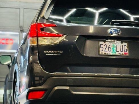 Used 2019 Subaru Forester Premium AWD/4WD image 15