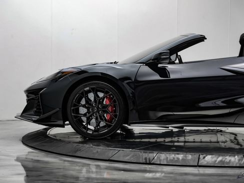 Used 2026 Chevrolet Corvette ZR1 w/ ZR1 Carbon Fiber Aero Package RWD image 11