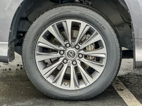 Used 2021 Lexus GX 460 Luxury w/ Off Road Package image 26