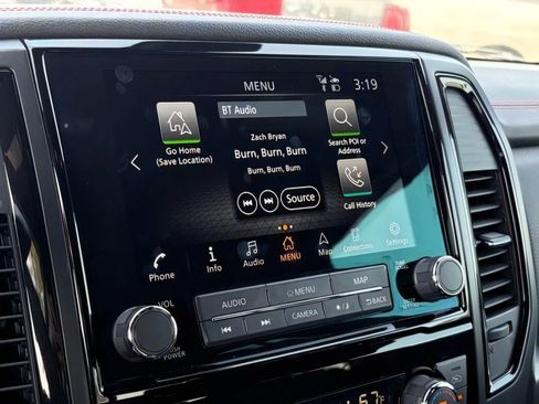 Used 2024 Nissan Titan PRO-4X w/ Pro-4x Convenience Package AWD/4WD image 20