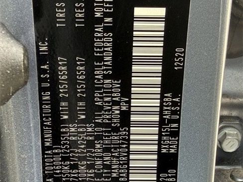 Used 2024 Toyota Corolla Cross SE image 38