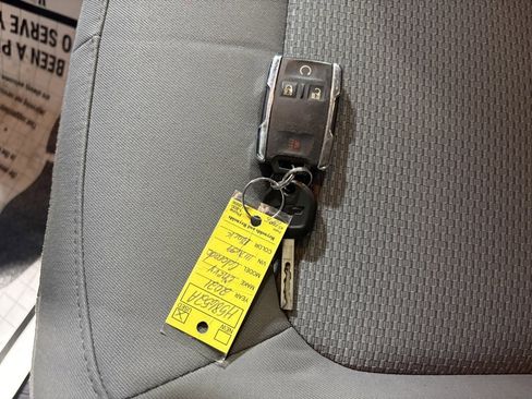 Used 2021 Chevrolet Colorado W/T w/ Custom Special Edition image 11