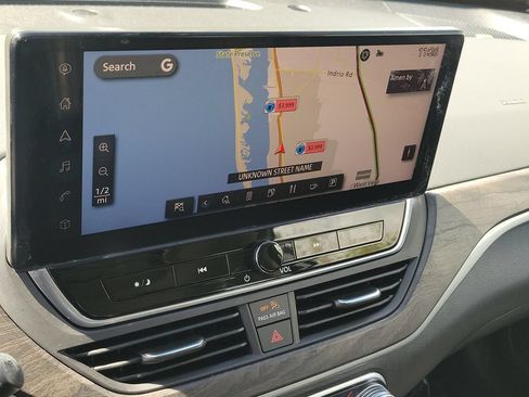 Used 2023 Nissan Altima 2.5 SL FWD image 16