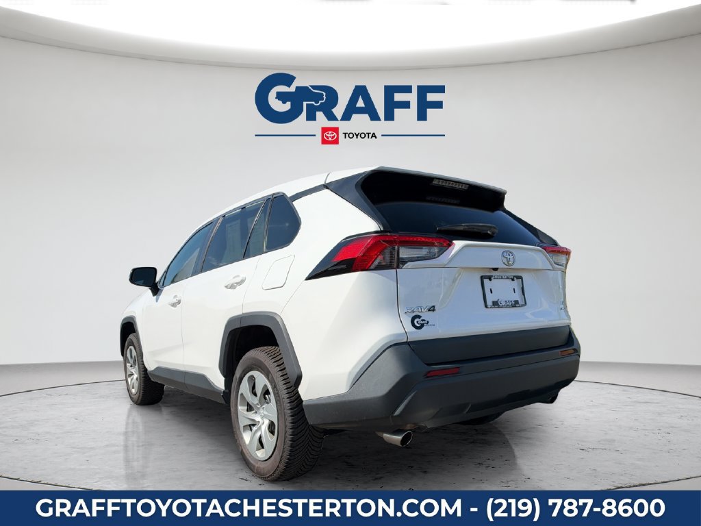 Used 2022 Toyota RAV4 LE w/ Carpet Mat Package (TMS) AWD/4WD image 5