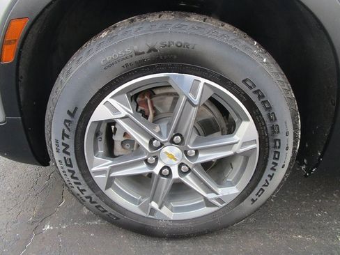 Certified 2024 Chevrolet Blazer LT w/ Convenience Package image 2