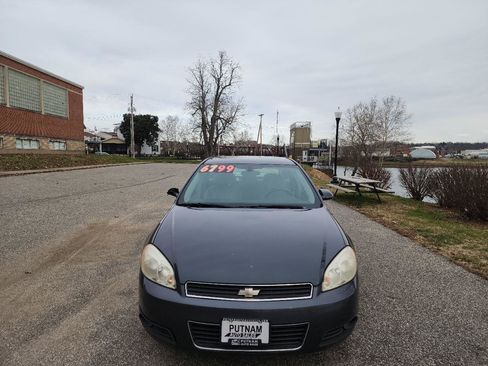 Used 2010 Chevrolet Impala LT FWD image 9