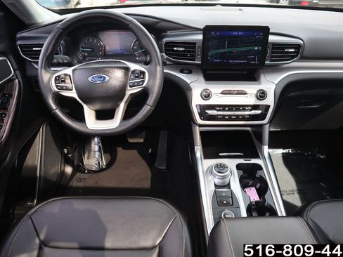 Used 2023 Ford Explorer XLT w/ Equipment Group 202A AWD/4WD image 14