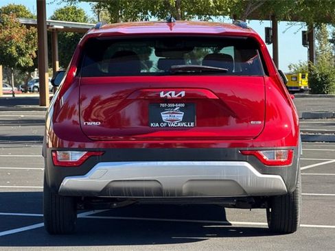 New 2025 Kia Niro EX image 6