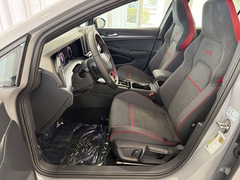 New 2026 Volkswagen Golf SE image 5