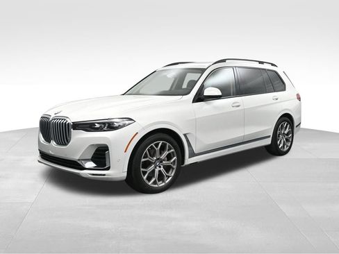 Used 2021 BMW X7 xDrive40i w/ Premium Package AWD/4WD image 8