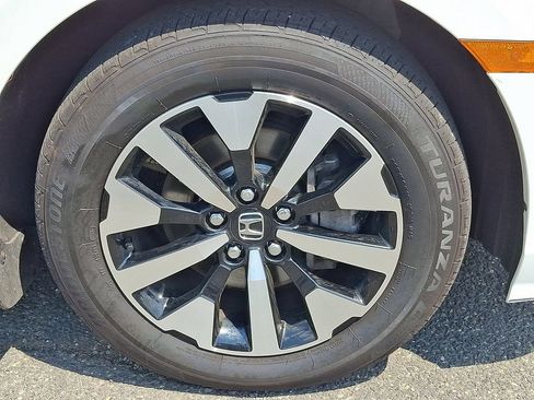 Used 2025 Honda Odyssey EX-L image 9