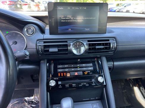Certified 2023 Lexus IS 300 w/ Comfort Package image 29