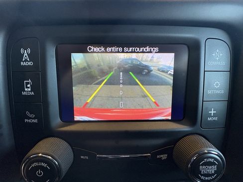 Used 2018 Jeep Compass Sport image 17