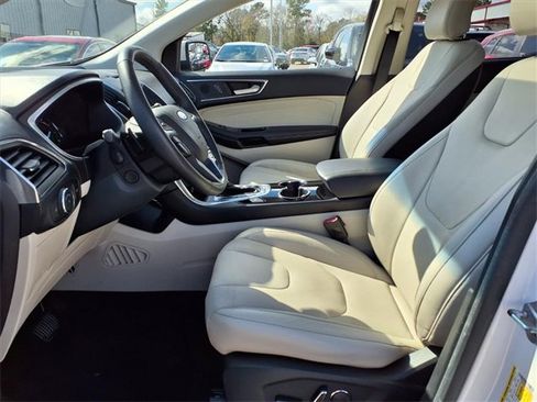 Used 2018 Ford Edge Titanium w/ Equipment Group 301A image 19