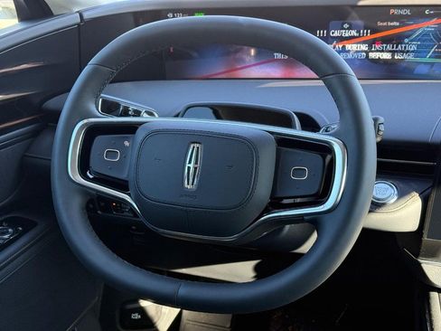 New 2026 Lincoln Nautilus Premier image 7