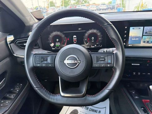 Used 2025 Nissan Kicks SR AWD/4WD image 17