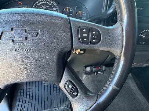 Used 2005 Chevrolet Silverado 2500 LS AWD/4WD image 17