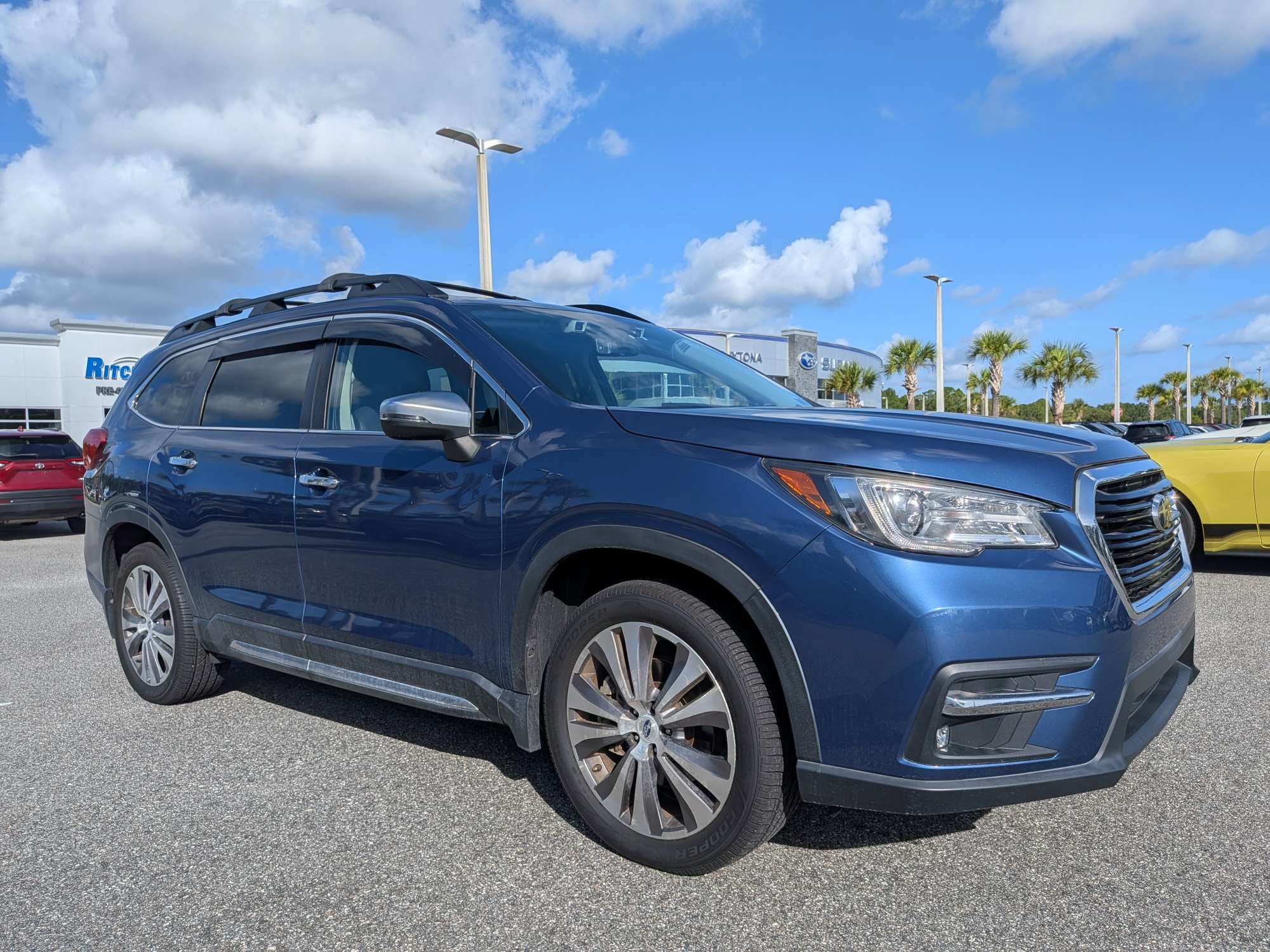 Used 2022 Subaru Ascent Touring AWD/4WD image 2