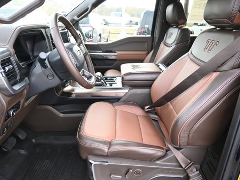 Used 2025 Ford F150 King Ranch w/ FX4 Off-Road Package image 16