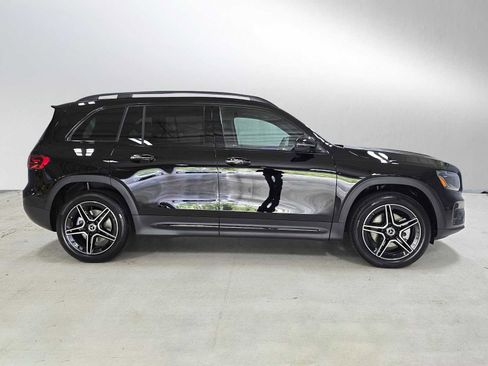 New 2026 Mercedes-Benz GLB 250 4MATIC image 2