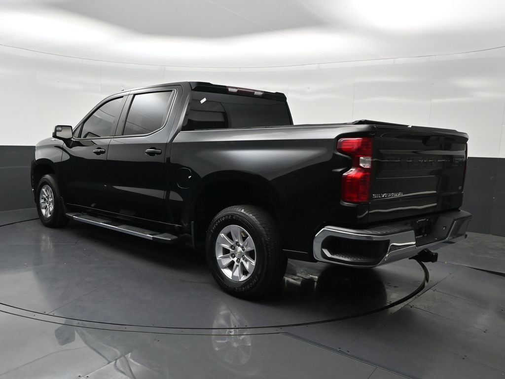 Used 2022 Chevrolet Silverado 1500 LT RWD image 3