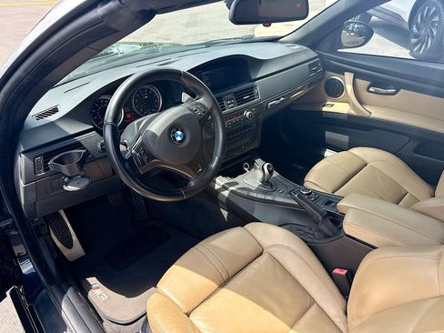 Used 2011 BMW M3 Convertible RWD image 10
