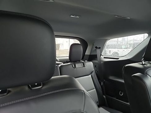 Used 2023 Ford Explorer XLT w/ Equipment Group 202A AWD/4WD image 57