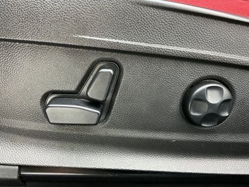 Used 2018 Alfa Romeo Stelvio AWD image 43