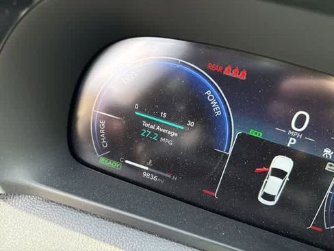 Used 2025 Toyota Crown Platinum image 9