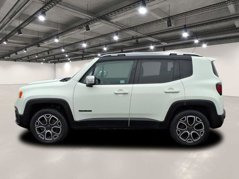 Used 2016 Jeep Renegade Limited image 4