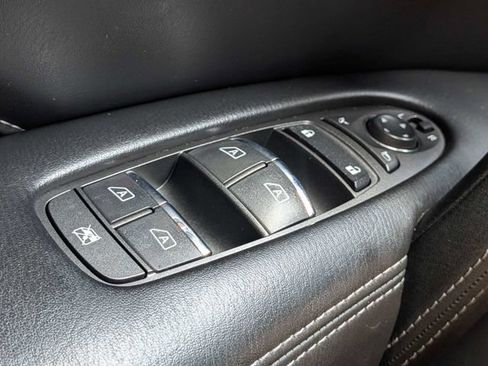 Used 2024 INFINITI QX80 Luxe RWD image 30