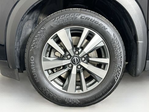 Used 2025 Nissan Pathfinder SL w/ Cargo Package AWD/4WD image 11