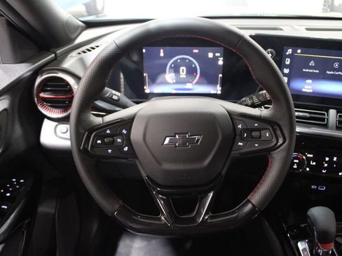 New 2026 Chevrolet Trax RS w/ Sunroof Package FWD image 33