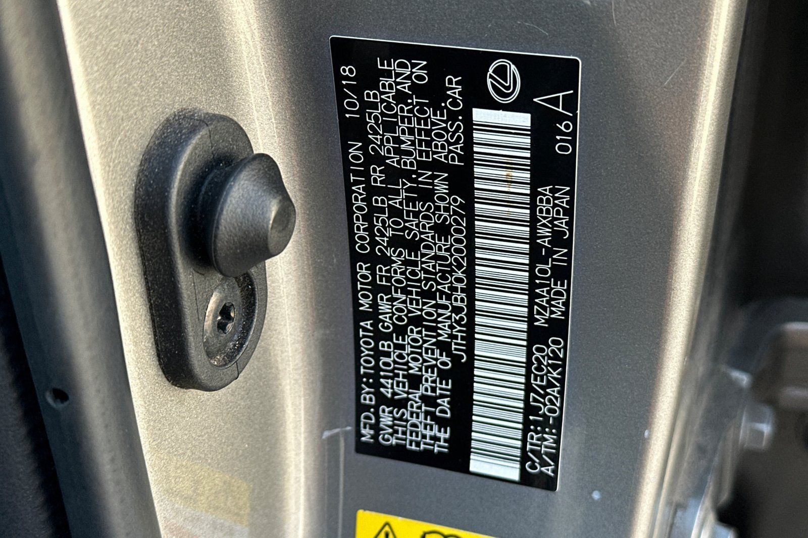 Used 2019 Lexus UX 200 w/ Premium Package FWD image 32