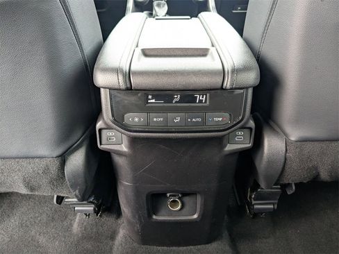 Used 2025 Toyota Grand Highlander AWD image 29