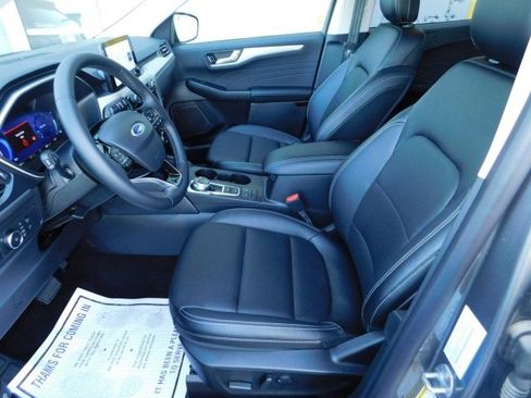 Used 2022 Ford Escape SEL w/ Technology Package image 10