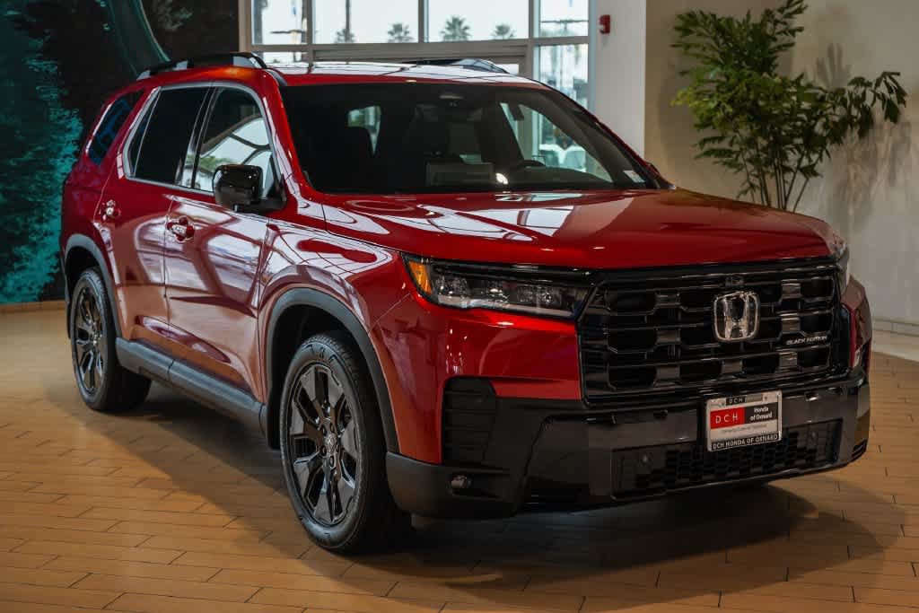 New 2026 Honda Pilot Black Edition image 3