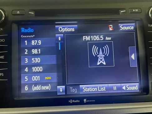 Used 2015 Toyota Highlander XLE image 19