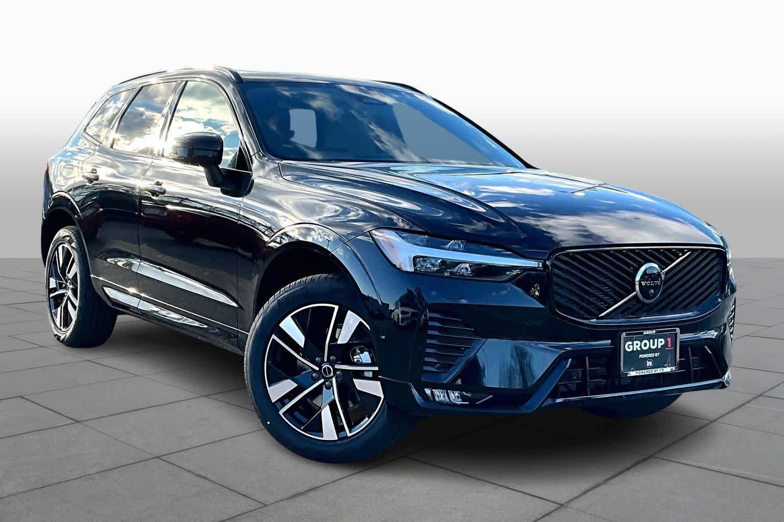 New 2026 Volvo XC60 B5 Plus w/ Protection Package Premier AWD/4WD image 17