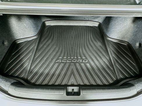 Used 2019 Honda Accord EX image 28