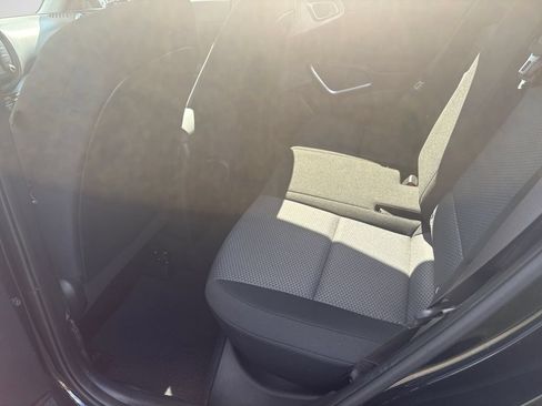 Used 2025 Kia Soul LX w/ LX Technology Package FWD image 24