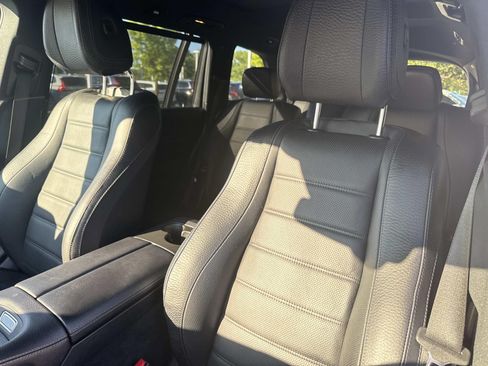 Used 2022 Mercedes-Benz GLS 450 4MATIC image 32